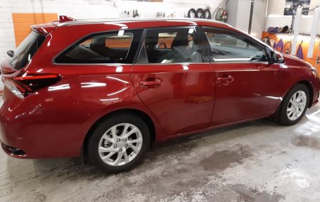 Toyota Auris  – Kenolon Ceramic Shield 3 vuoden takuulla